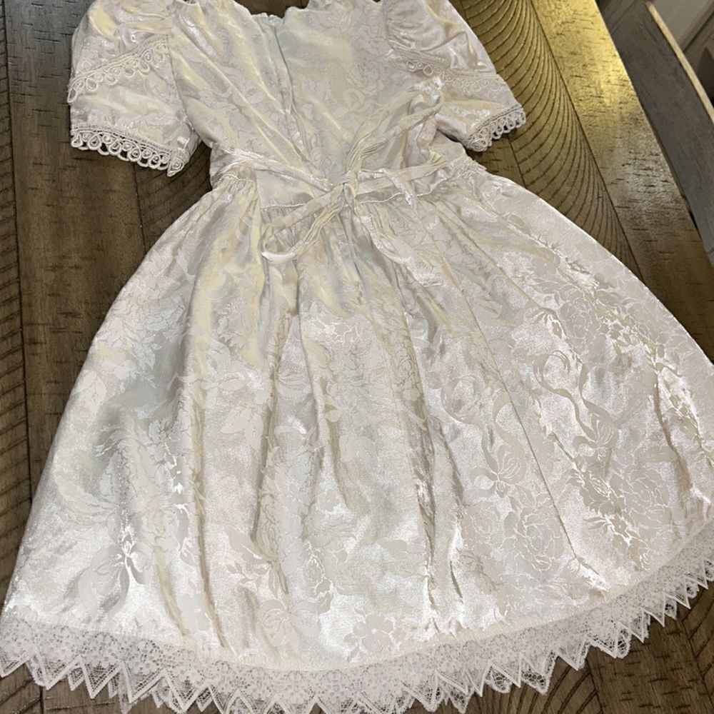 Made in 🇺🇸 Flower🌺 Girl 👧, Summer event or birthday 🥳 🎂 gorgeous DRESS👗